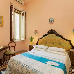 Bed and breakfast Atmosfere Del Centro Storico, Nápoles