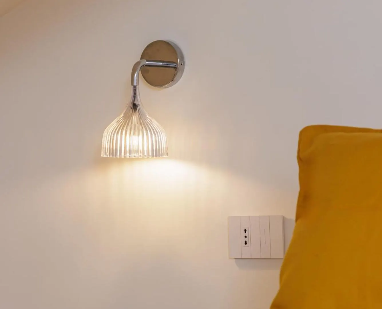Napoli White Apartment By Wonderful Italy