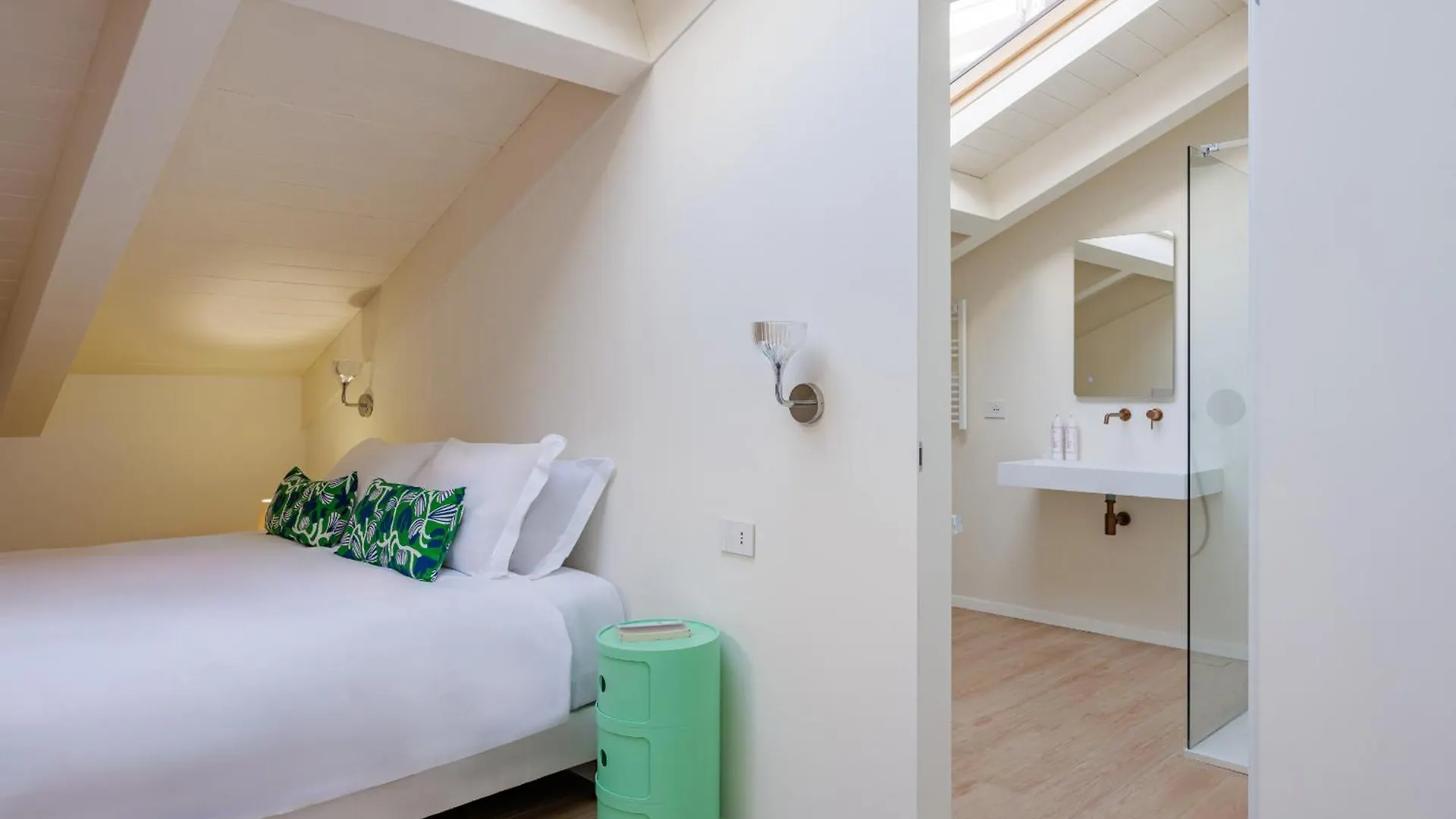 Napoli White Apartment By Wonderful Italy Naples
