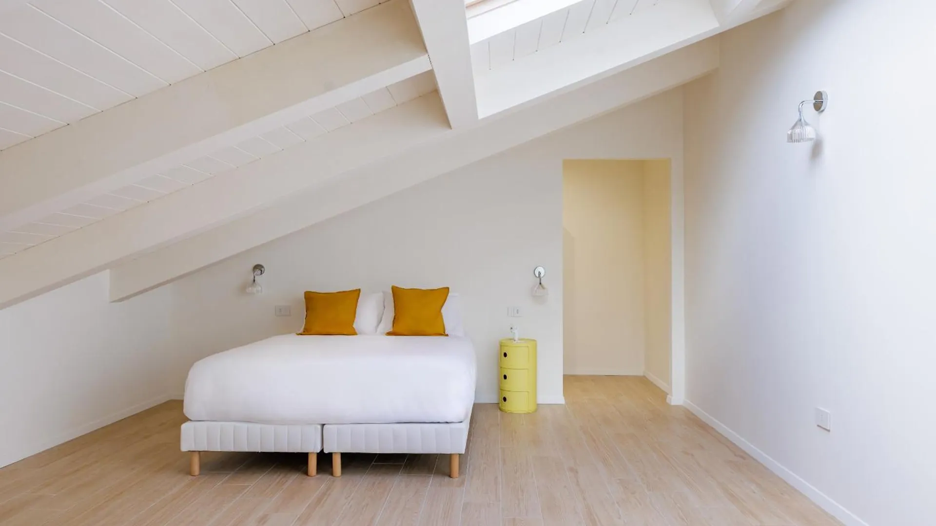 Napoli White Apartment By Wonderful Italy 0*, Nápoly